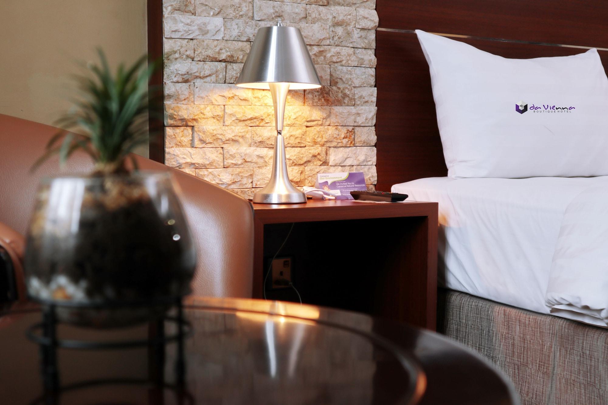 Da Vienna Boutique Hotel Batam Eksteriør billede